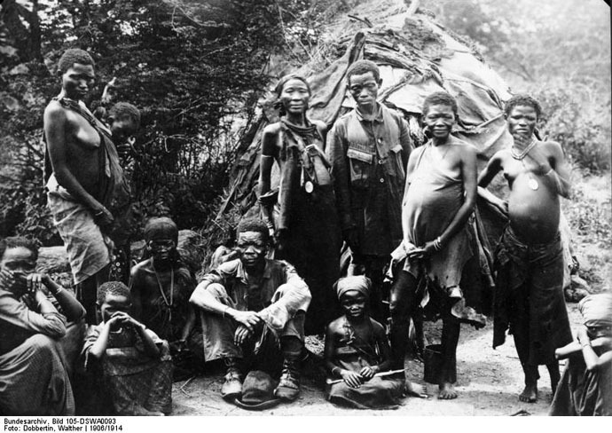 bundesarchiv_bild_105-dswa0093_deutsch-su_dwestafrika_namafamilie.jpg